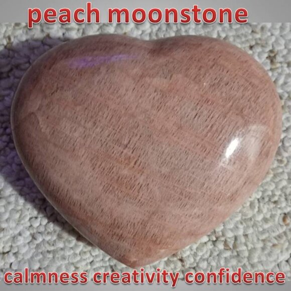 ❤️ peach moonstone heart stone crystal CALMNESS intuition CREATIVITY 01 111425